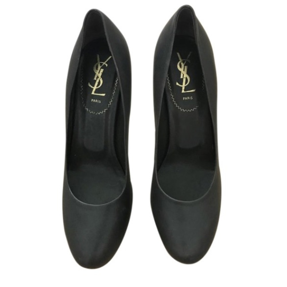 Yves Saint Laurent grey pumps